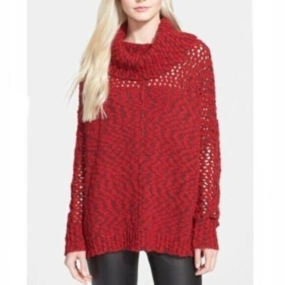 Alice + Olivia Otis Textured Red Chunky Wool Turtleneck Oversized Sweater Size M - Picture 1 of 11